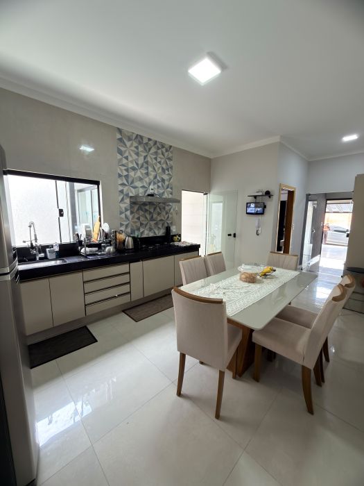 Casa - Venda - Residencial Zanetti - Franca - SP