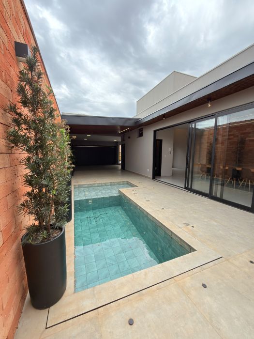 Casa - Venda - Jardim Santa Lúcia - Franca - SP