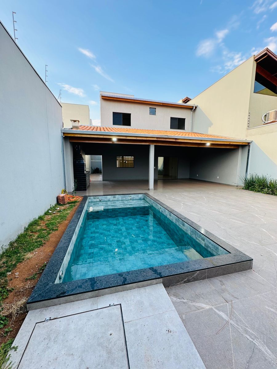 Sobrado - Venda - Parque Franville - Franca - SP