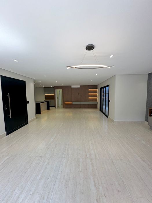 Casa - Venda - Jardim Veneza - Franca - SP