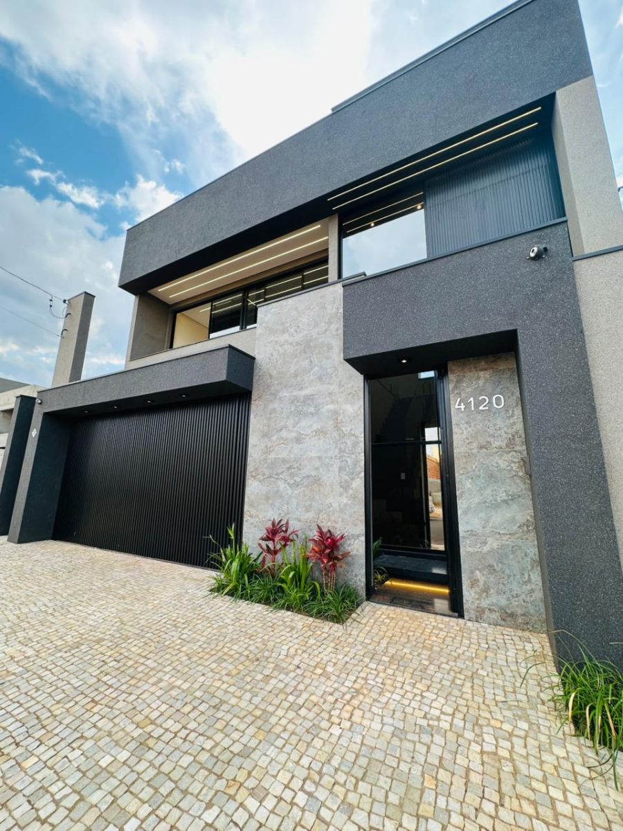 Casa Alto Padrão - Venda - Jardim Botânico - Franca - SP